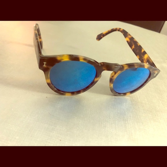Accessories - illesteva Sunglasses